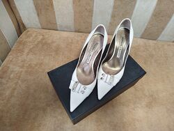 Туфлі loriblu італія шкіра 37 р. з коробкою.