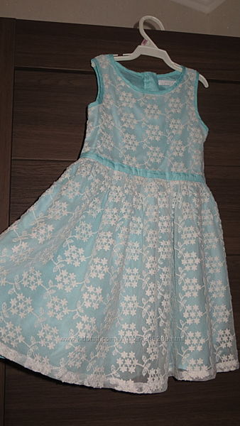 Нарядное праздничное платье 5-6 лет