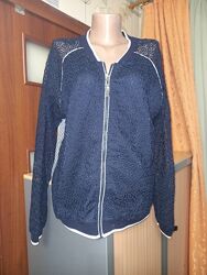 Шикарная легкая ветровка-бомбер с ажурным рукавом, размер 18 - XL - 52