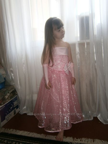 Шикарное нарядное платье принцессы