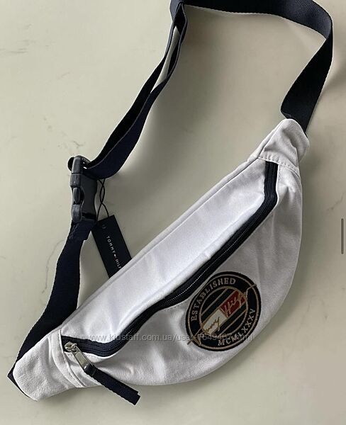 Бананка від Tommy Hilfiger