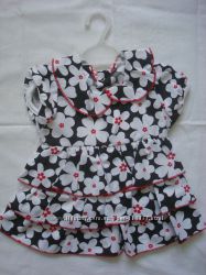 Платье нарядное , в цветочек черно-белое и розовое. Размер 1, 2 года. 
