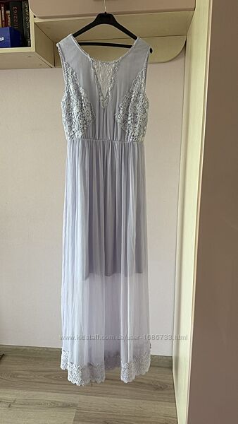 Сукня бузкового кольору