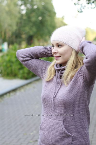 Шапки бини  из итальянской ангоры ручная работа