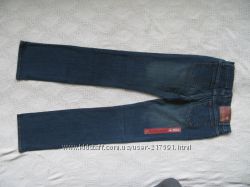 джинсы Guess 27размер из сша