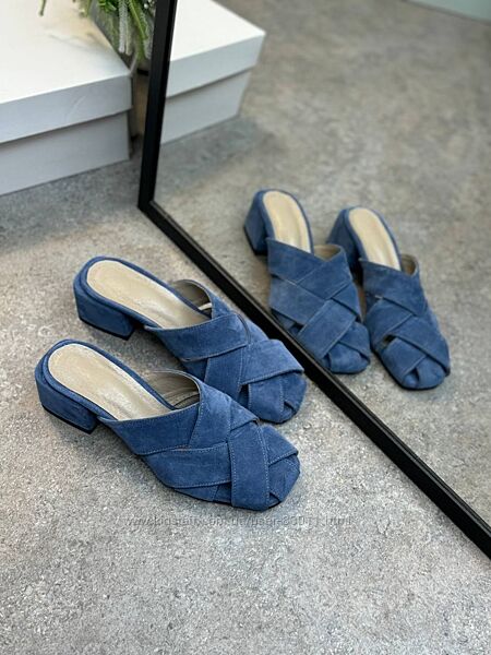 Стильні босоніжки з натуральної замши