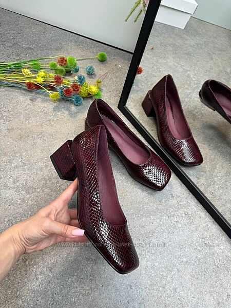 Стильні туфлі з натуральної шкіри - від виробника