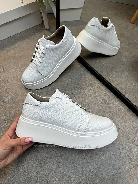 Стильні базові кеди з натуральної шкіри - від виробника