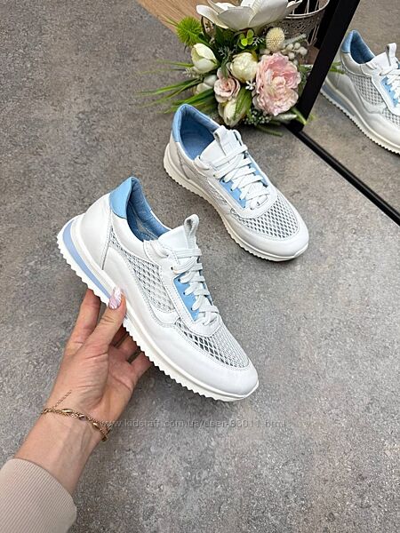 Невагомі шкіряні кросівки з сіткою - від виробника