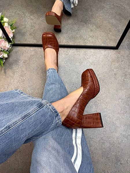 Шикарні туфлі з натуральної шкіри - від виробника