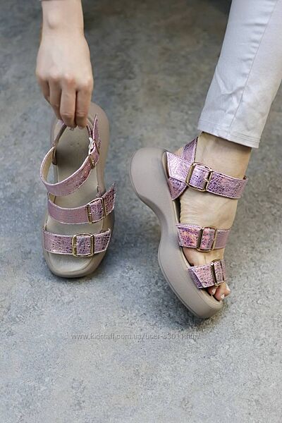 Мега зручні та легенькі босоніжки з натуральної шкіри - від виробника