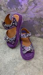 Зручні та стильні босоніжки з натуральної шкіри