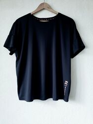 Спортивна чорна футболка Crivit