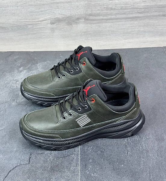 Чоловічі шкіряні кросівки Jordan 01-44/12 хакі