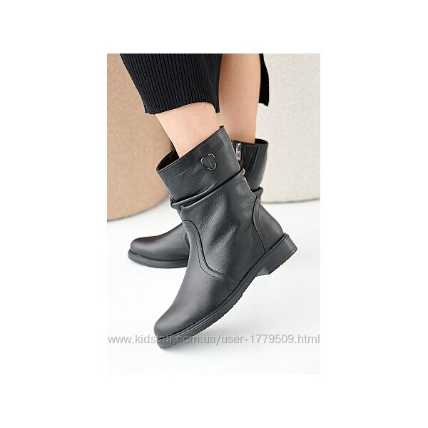 Жіночі черевики шкіряні зимові чорні Emirro 56 Лінда