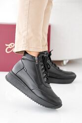 Жіночі кросівки шкіряні зимові чорні Emirro 552 Асті