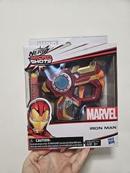 Малий бластер Марвел Залізна Людина NERF Iron Man