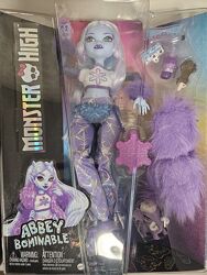Лялька monster high abbey с аксессуарами
