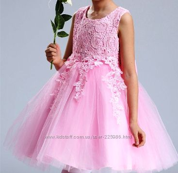 Нарядное праздничное платье сарафан отличного качества на рост 104-110см
