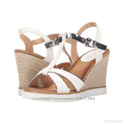 Красивые удобные босоножки из Америки. Супер цена