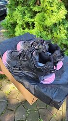 Легенькі дихаючі кросівки омбре 34р Устілка 21см