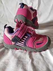 Кроссовки для девочки