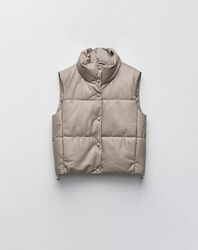 Жилетка безрукавка эко кожа Zara. 