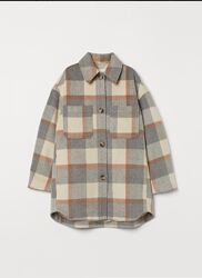 Теплая куртка рубашка H&M.