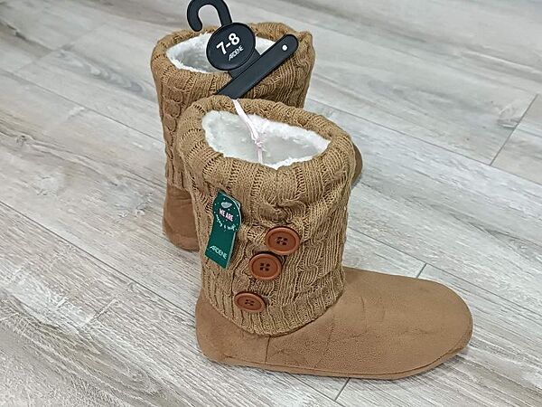 Хатні капці замшеві утеплені для жінки Ardene Memory foam 9B-FW01379 коричневий