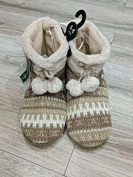 Хатні капці в&acuteязані з ефектом пам&acuteяті для жінки Ardene Memory foam 9B-FW01629 коричневий