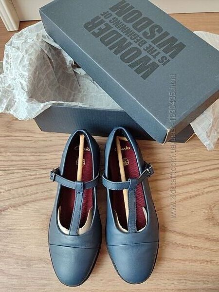 БУ дитячі туфлі Clarks 32 розмір шкіра
