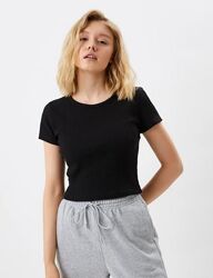 Футболка в рубчик UNIQLO