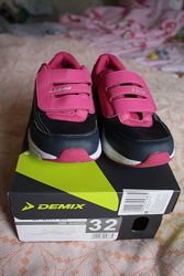 Кроссовки Demix 32р. и 34р