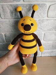 Бджілка, коник, ручна робота