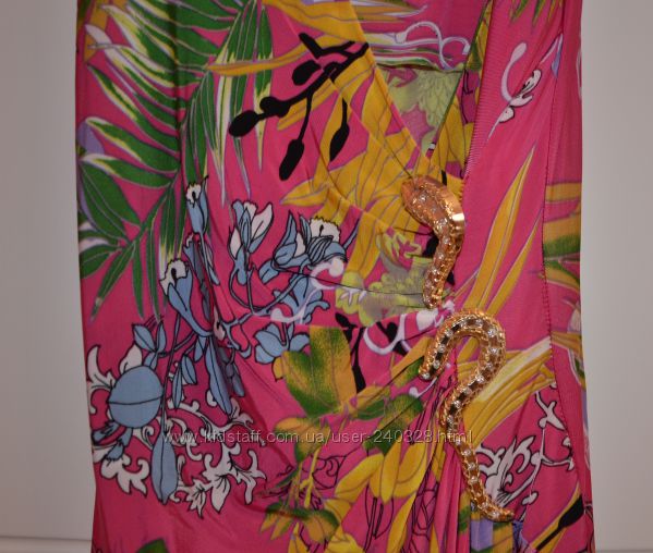 Платье р. S   SOGO  очень красивое, яркое