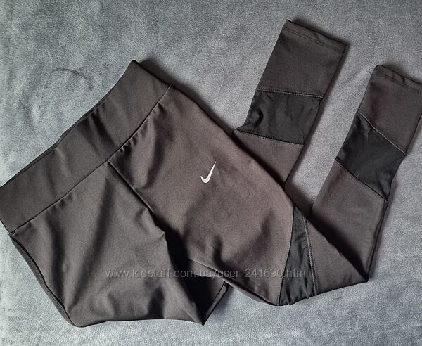Спортивні легінси Nike