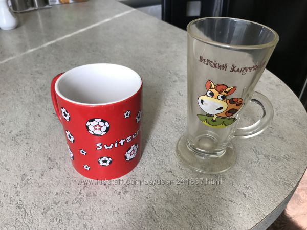 Посуда из дома кофе , чашка и бокал для капуччино