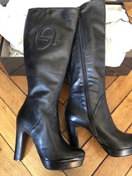 Сапоги Byblos, новые. Оригинал 