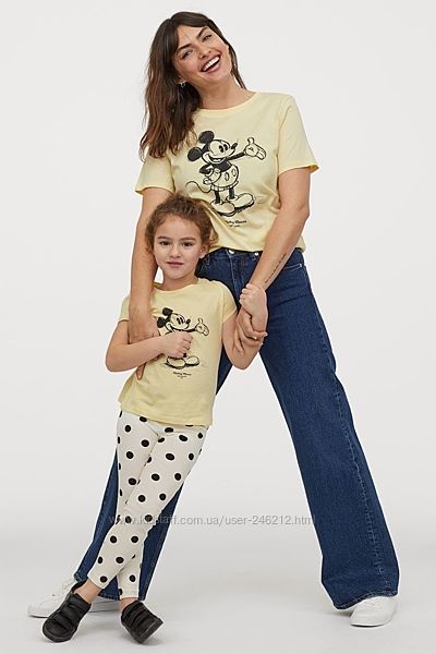 Желтая футболочка h&M  с Микки Маусом р. S Коллекция 2020