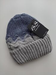 Напіввовняна шапка з підворотом та підкладкою на флісі італія