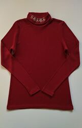 Жіноча кофта з вишивкою на шиї водолазка гольф кофточка