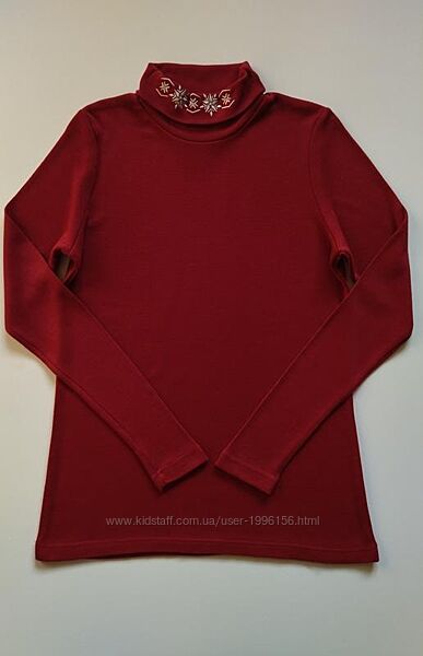 Жіноча кофта з вишивкою на шиї водолазка гольф кофточка