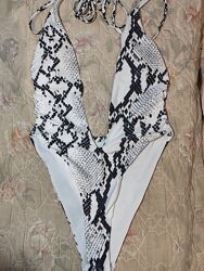 Шикарний , сексуальний максимально відкритий купальник боді в басейн пляж т