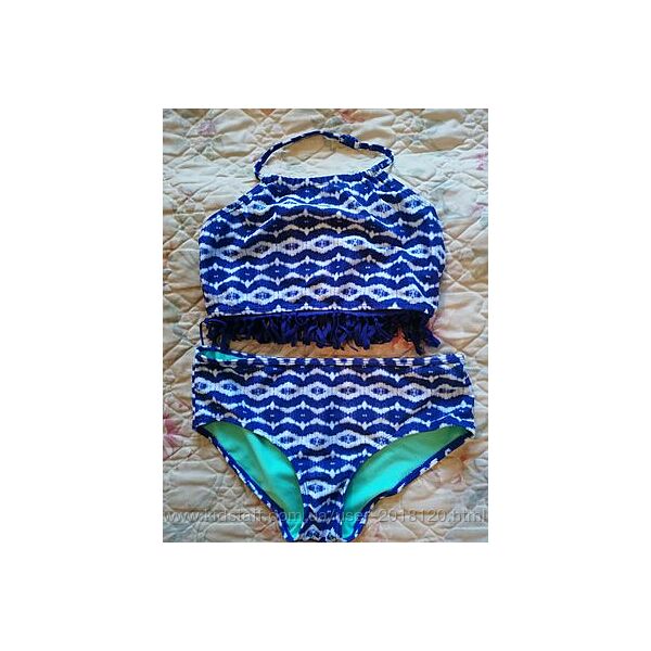 Очень яркий стильный купальник с бахромой в бассейн или на пляж