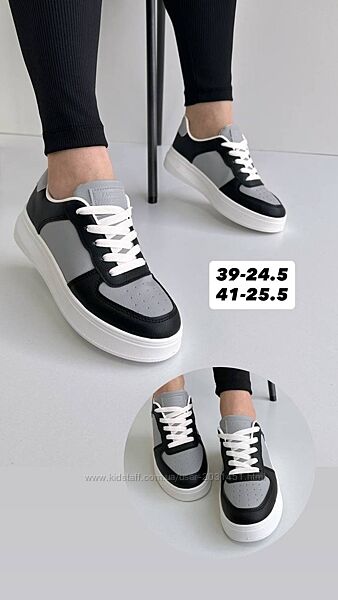 Кеды женские черные с серыми вставками и с белой подошвой кроссовки