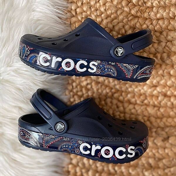 кроксы с рисунком витраж crocs bayaband bandana жіночі крокси 