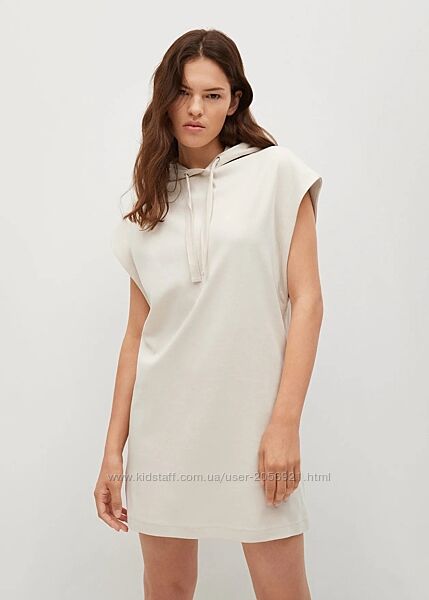 Толстовка MANGO с капюшоном