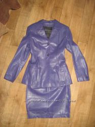 Костюм кожаный пиджак куртка и юбка размер 34-36 XS-S 
