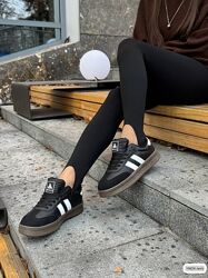 Жіночі зимові кросівки 