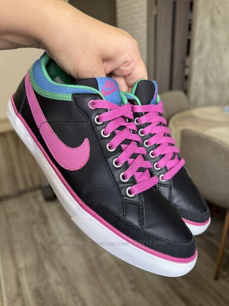 Стильні кросівки кеди Nike оригінал р. 40